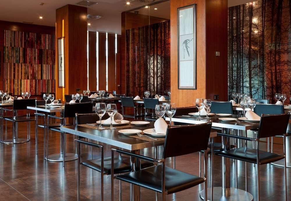Ac Hotel Ponferrada By Marriott Εξωτερικό φωτογραφία