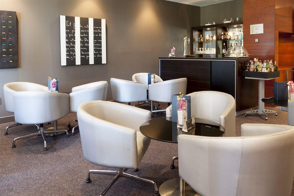 Ac Hotel Ponferrada By Marriott Εξωτερικό φωτογραφία