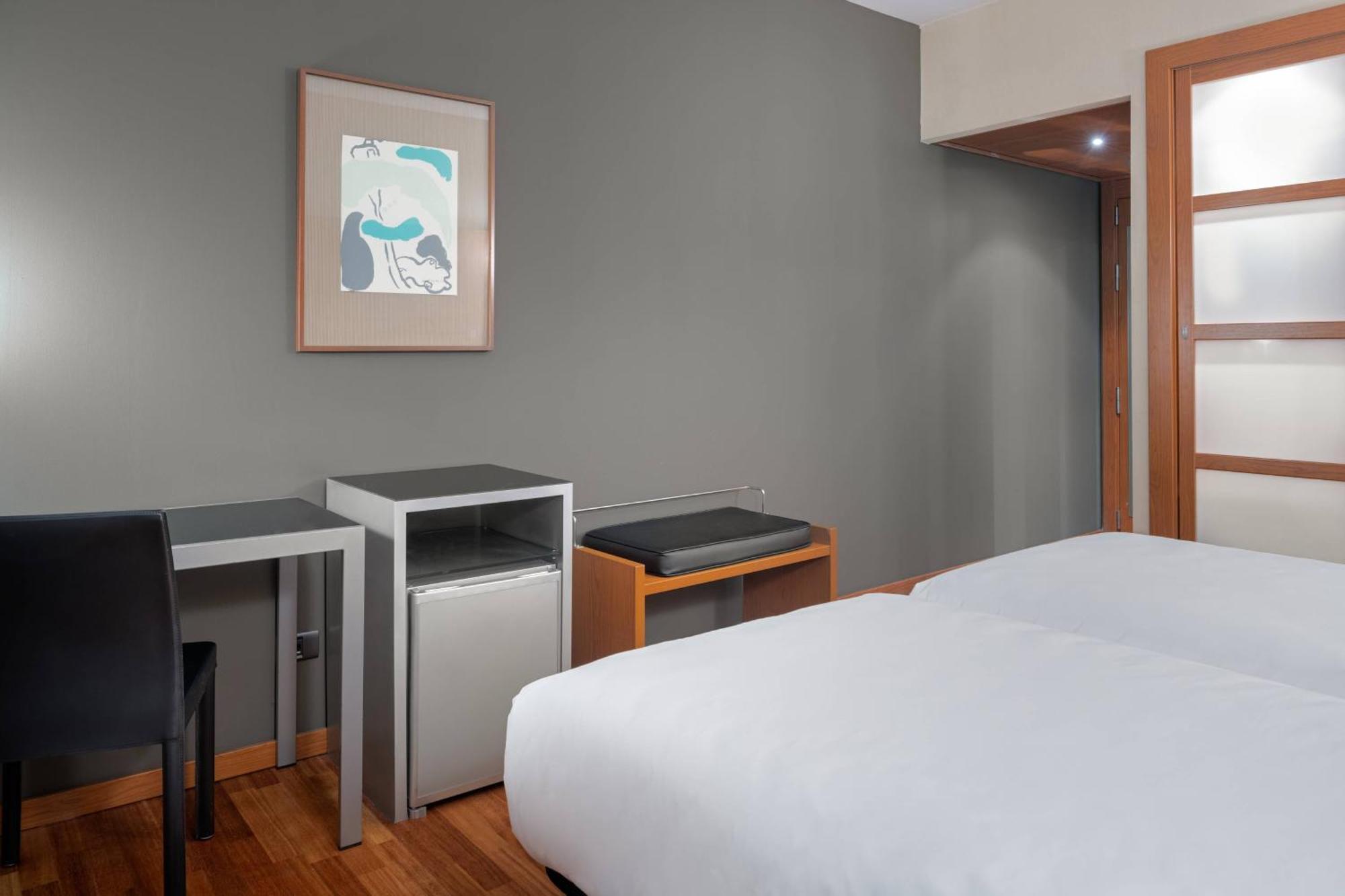 Ac Hotel Ponferrada By Marriott Εξωτερικό φωτογραφία