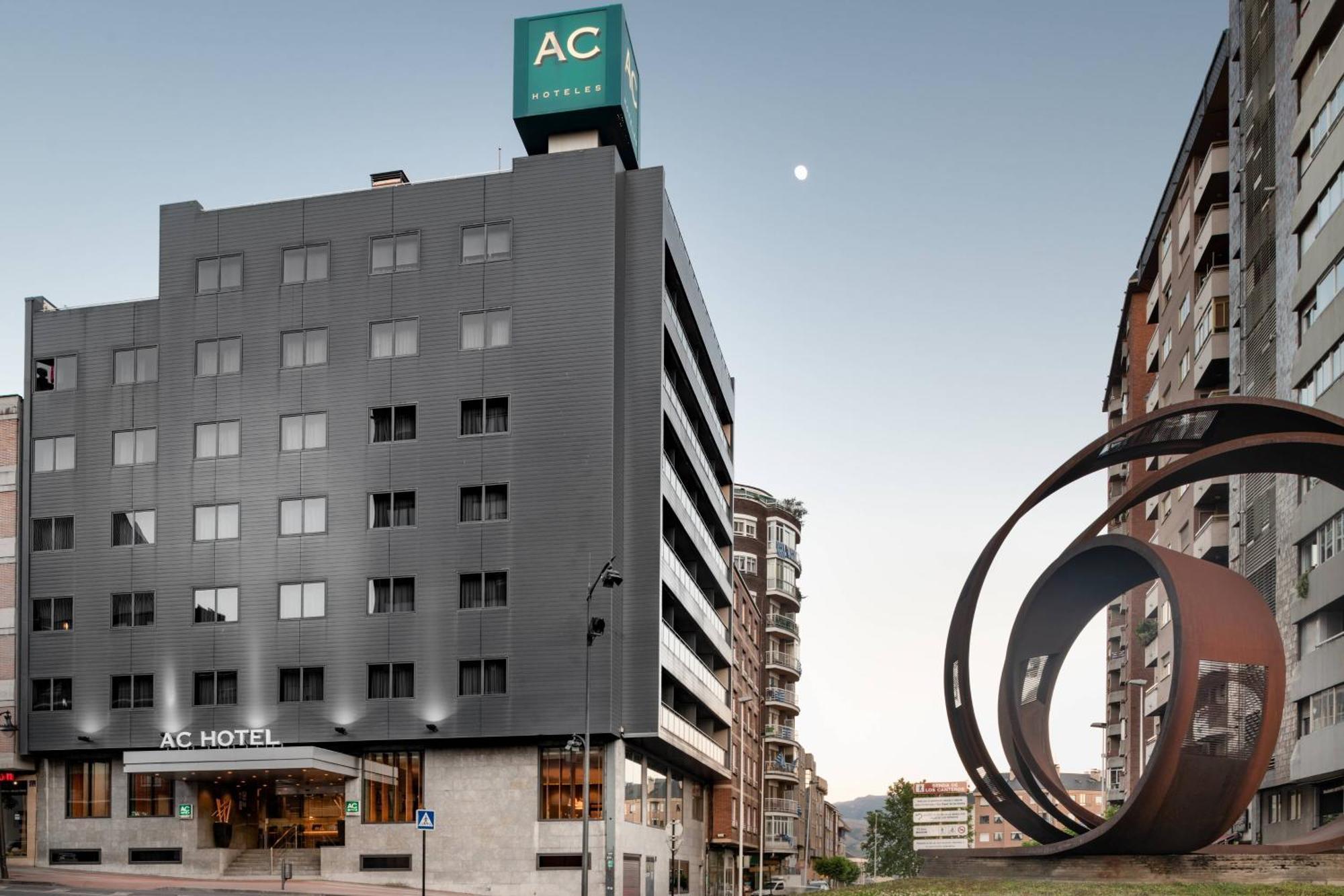 Ac Hotel Ponferrada By Marriott Εξωτερικό φωτογραφία