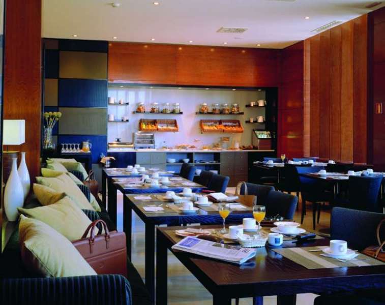 Ac Hotel Ponferrada By Marriott Εστιατόριο φωτογραφία