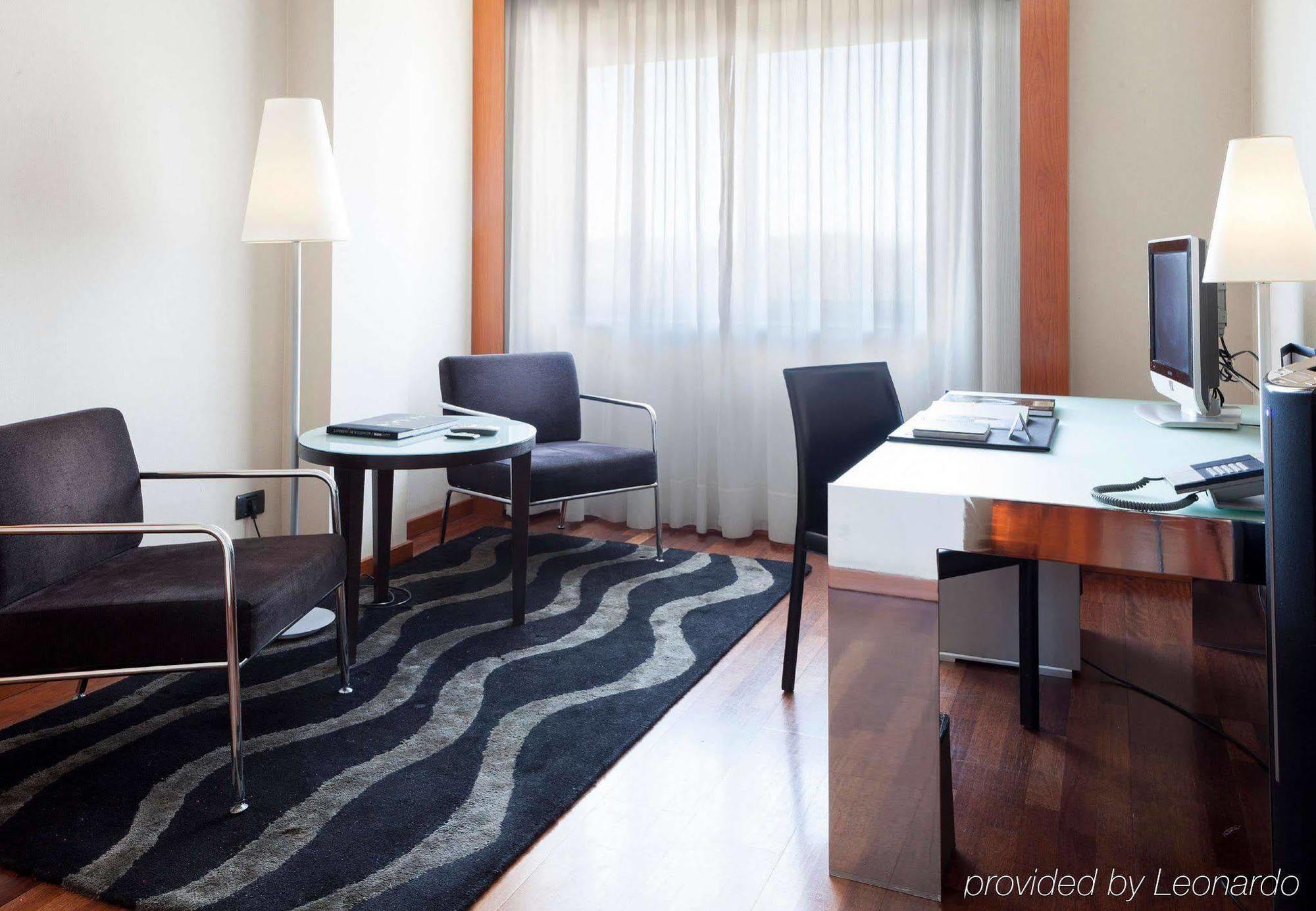 Ac Hotel Ponferrada By Marriott Εξωτερικό φωτογραφία