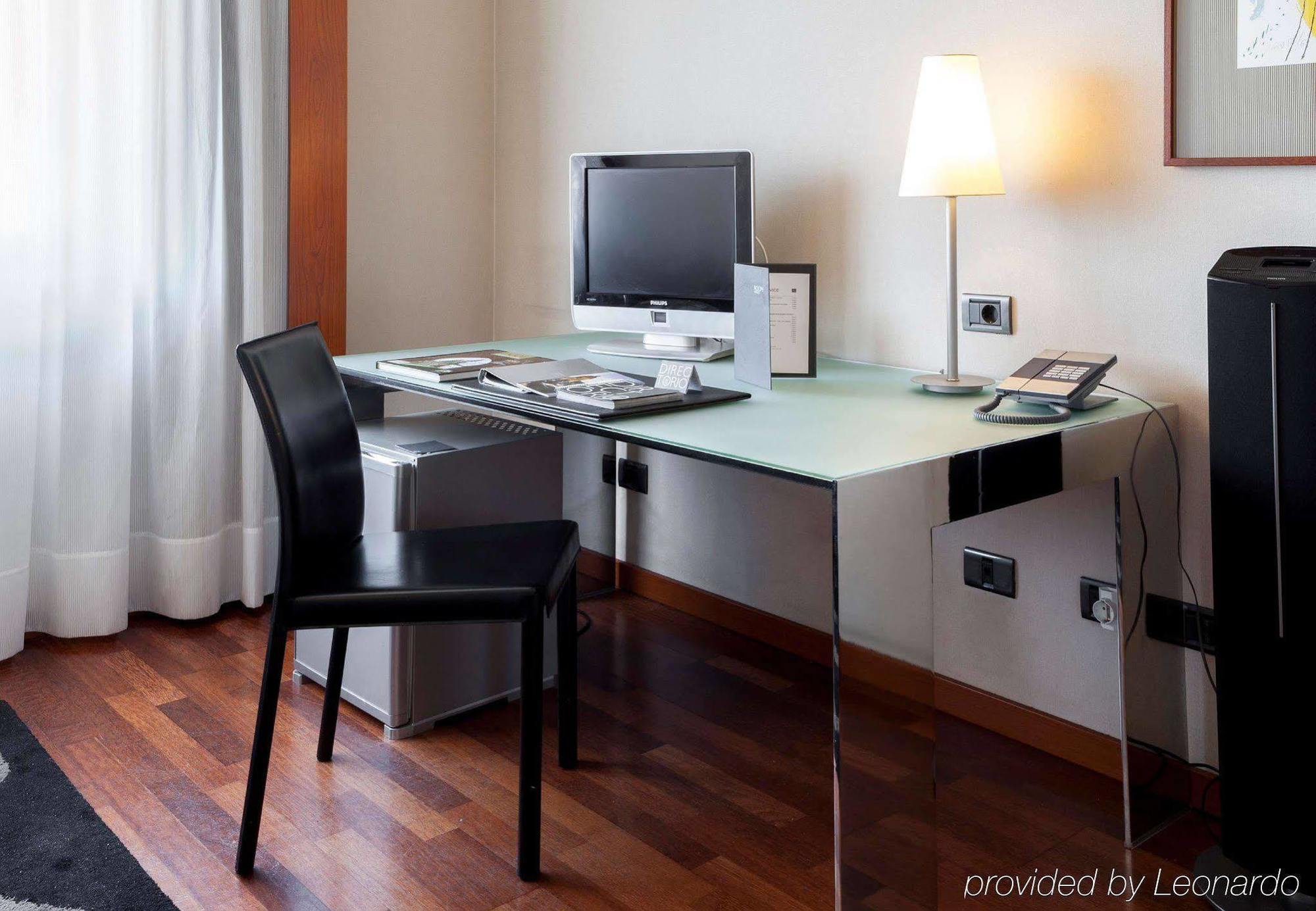 Ac Hotel Ponferrada By Marriott Εξωτερικό φωτογραφία
